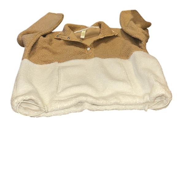 Tone It Up Teddy Jacket - Picture 4 of 4